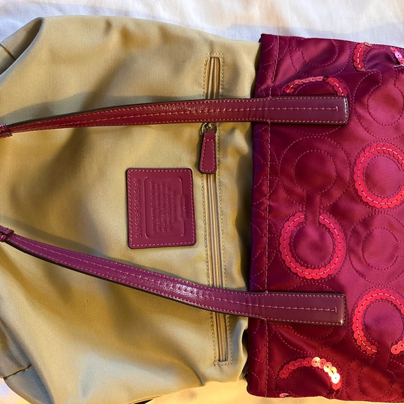 Coach signature C sequin satin tote - Picture 7 of 11